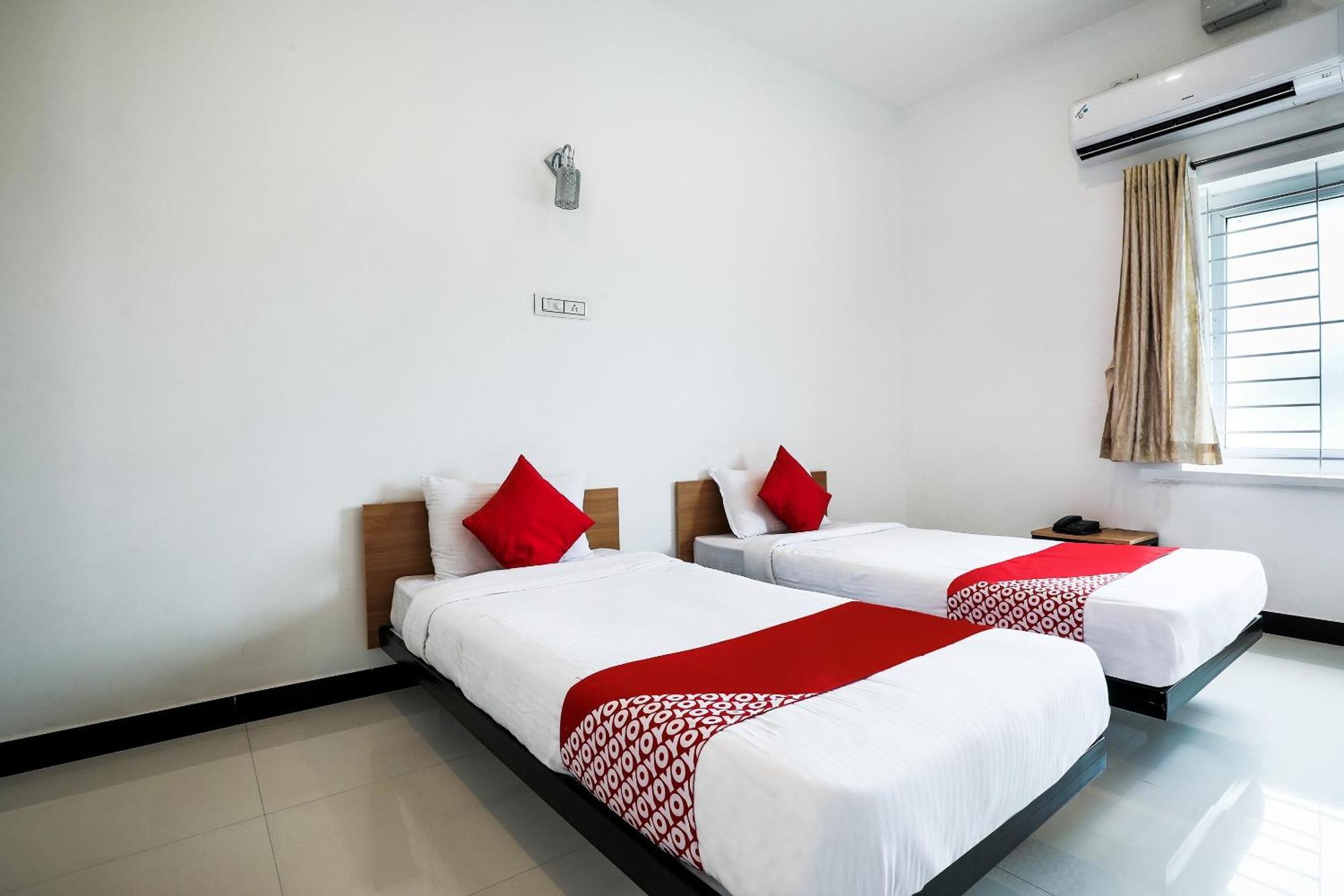 โอโย แฟล็กชิป 24214 อันไน พิลันกันนีนคร Hotel Pilamedu ภายนอก รูปภาพ