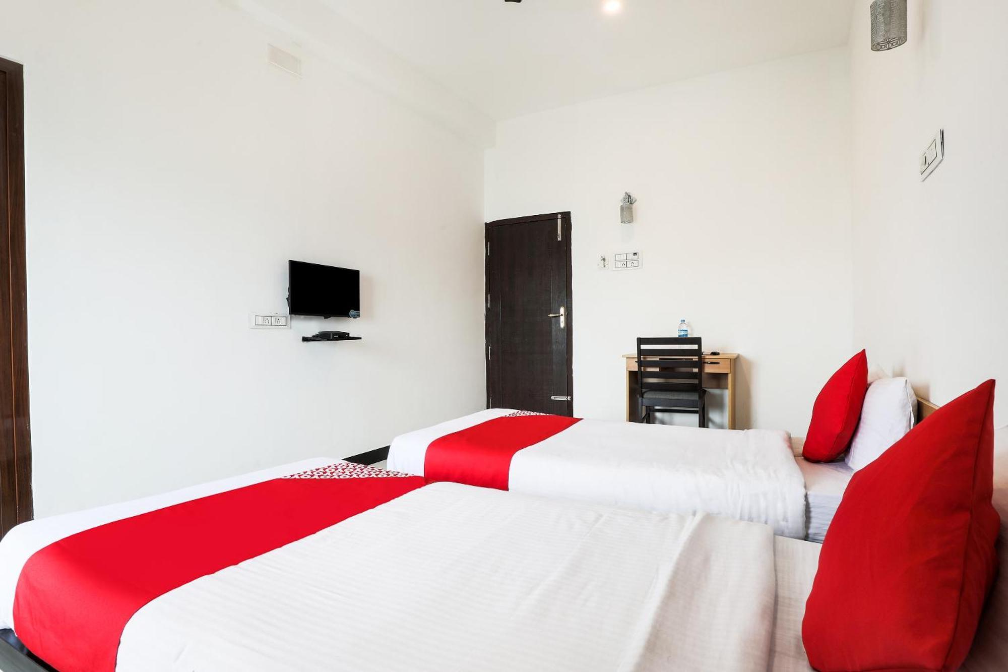 โอโย แฟล็กชิป 24214 อันไน พิลันกันนีนคร Hotel Pilamedu ภายนอก รูปภาพ